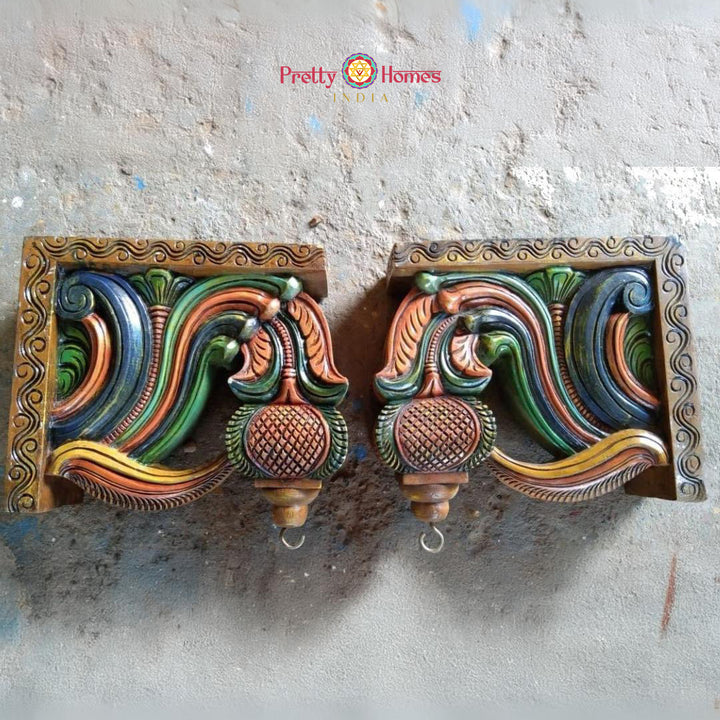 Handcarved Bodhils corbel — vintage-style Indian wood wall accent.