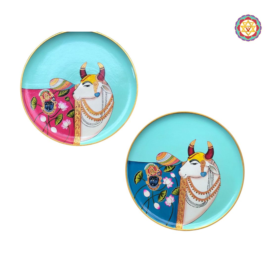 Pichwai -handpainted wall plate - kamdhenu with shrinathji (Single)