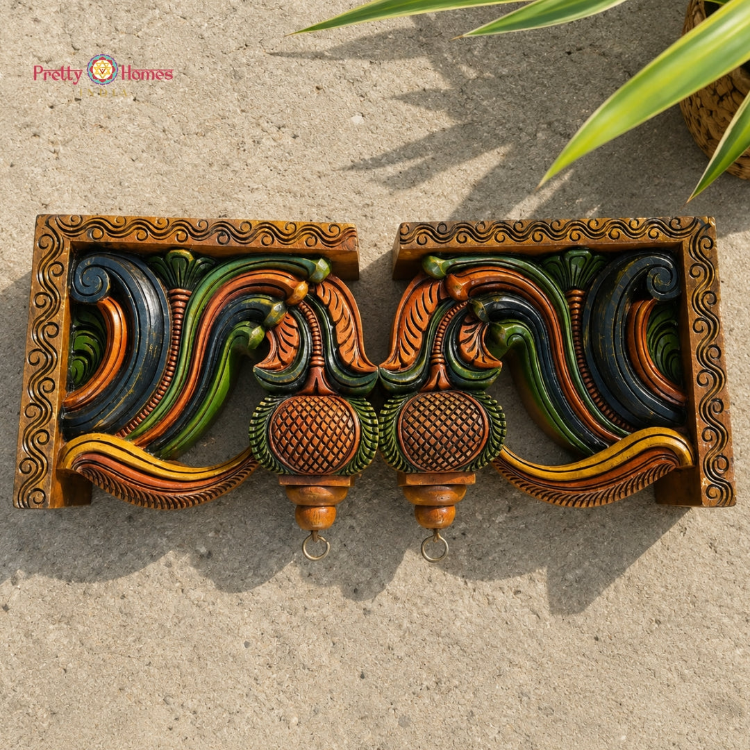 Handcarved Bodhil (Bodhiyal) Bracket — Teak, Chettinad/Chola Style  (Single)