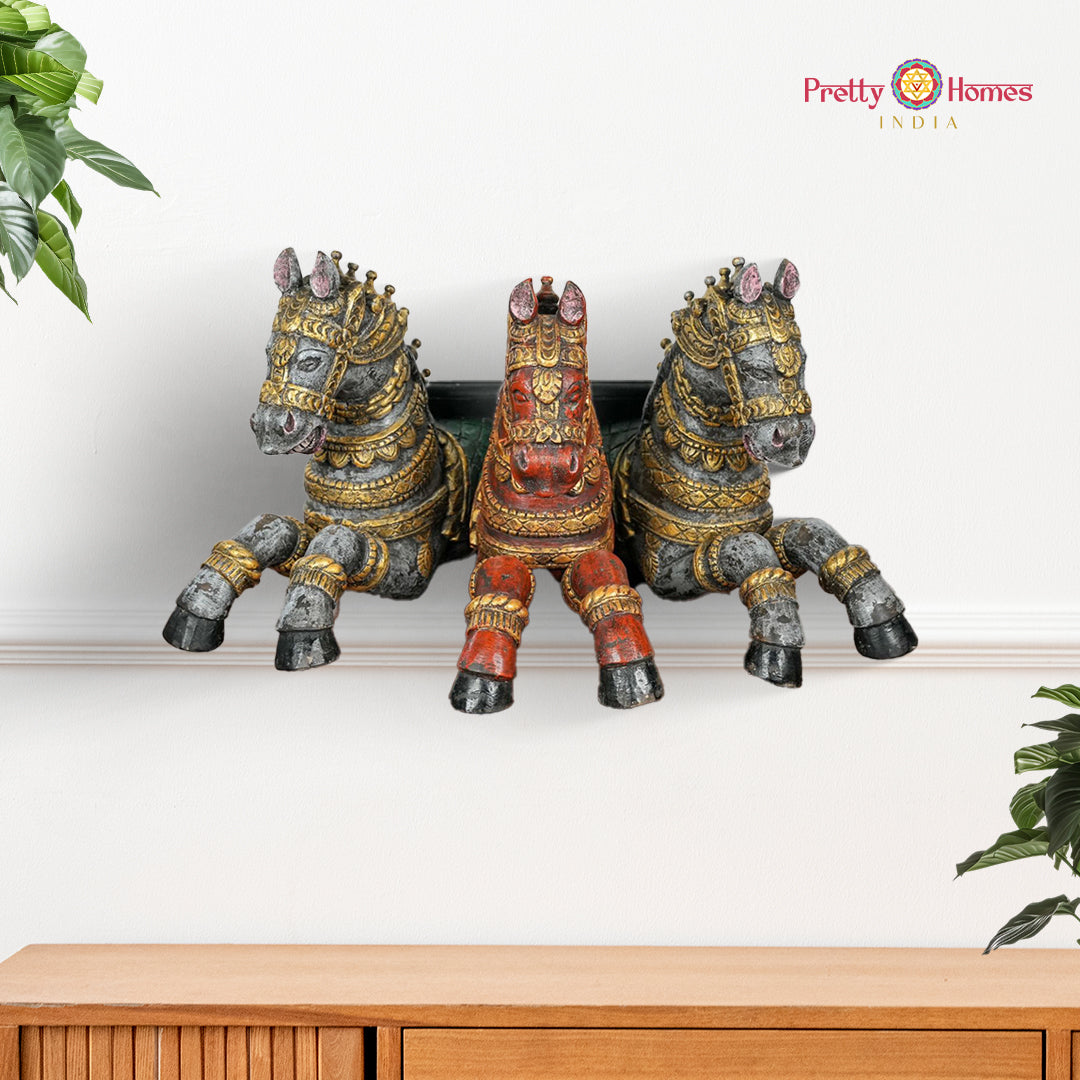 Set of three wooden horse wall hangings carved with vintage finish