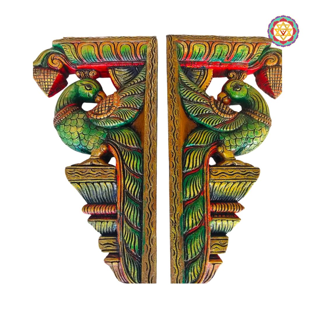 Side profile of wooden parrot wall hanging with natural polish
