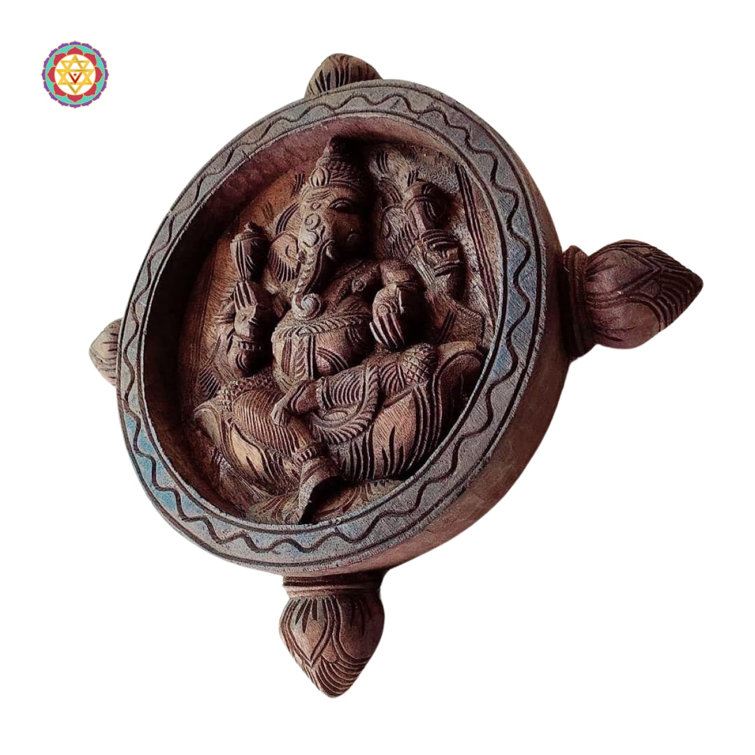 Traditional Indian Ganesha wooden wall décor in round form
