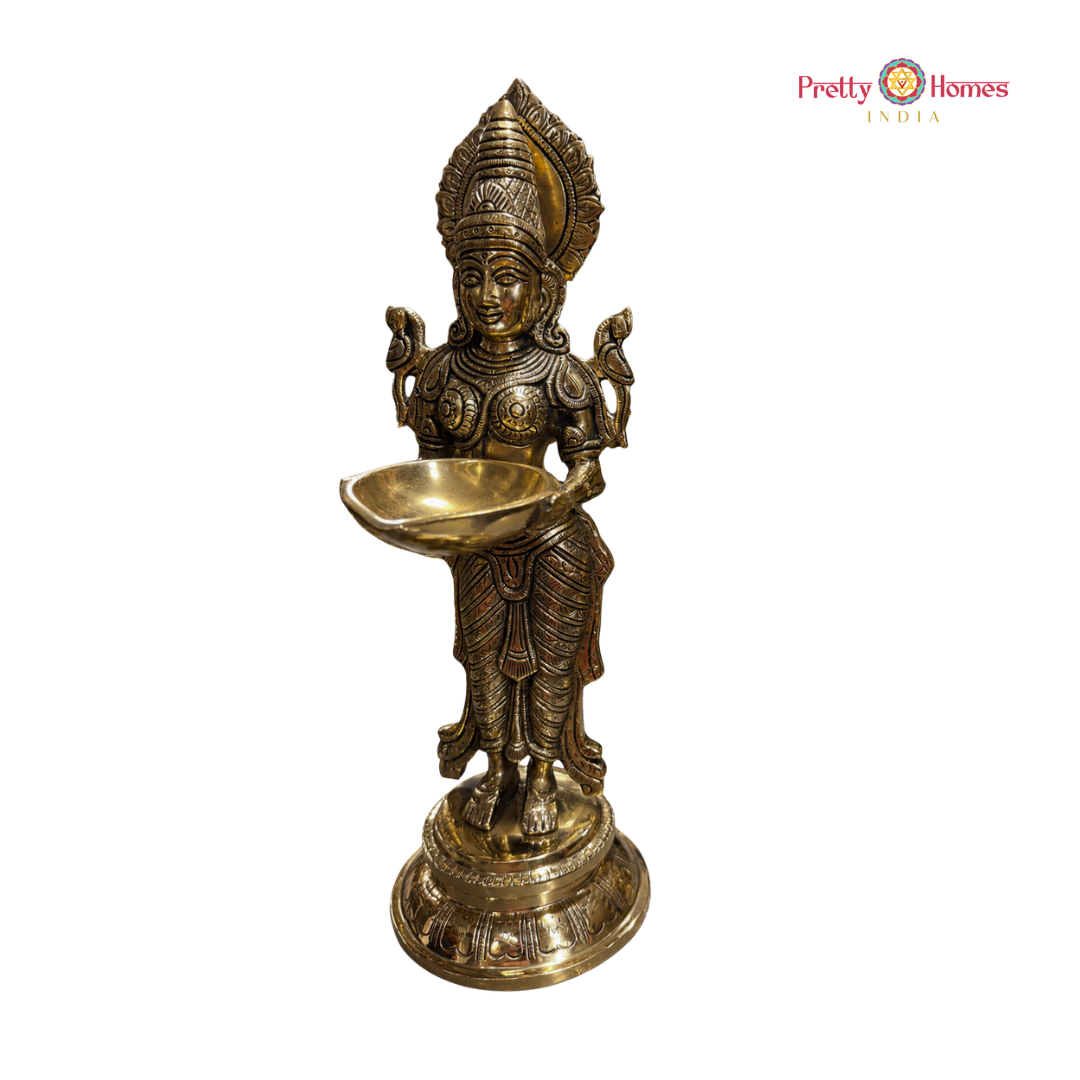Handcrafted Toppling Pine Brass Décor (Single)