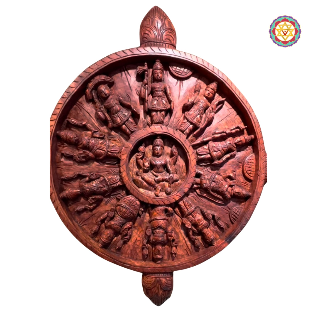 Side profile showing carved depth of Dasavtaram panel