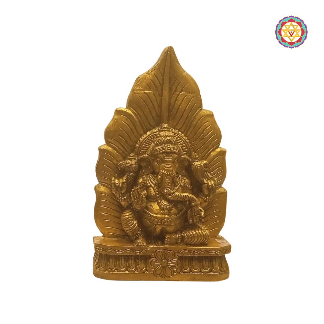 Woodcarved aesthetic Leaf design Lord Ganesh.