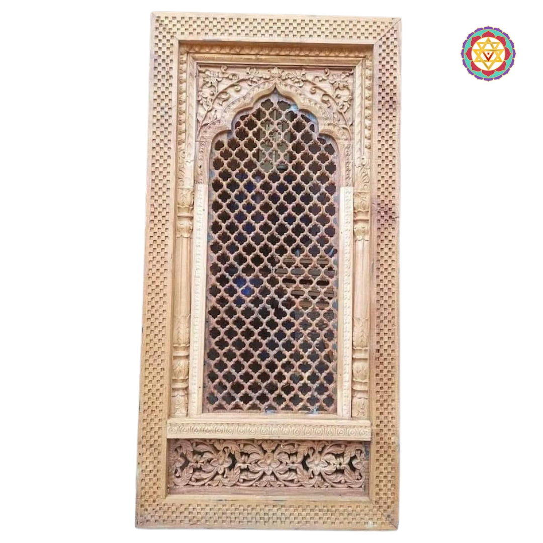 Side profile of vertical wall panel