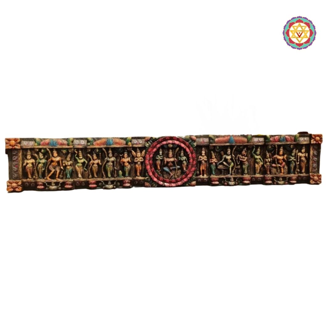 center halo with Lord Ram and Laxman