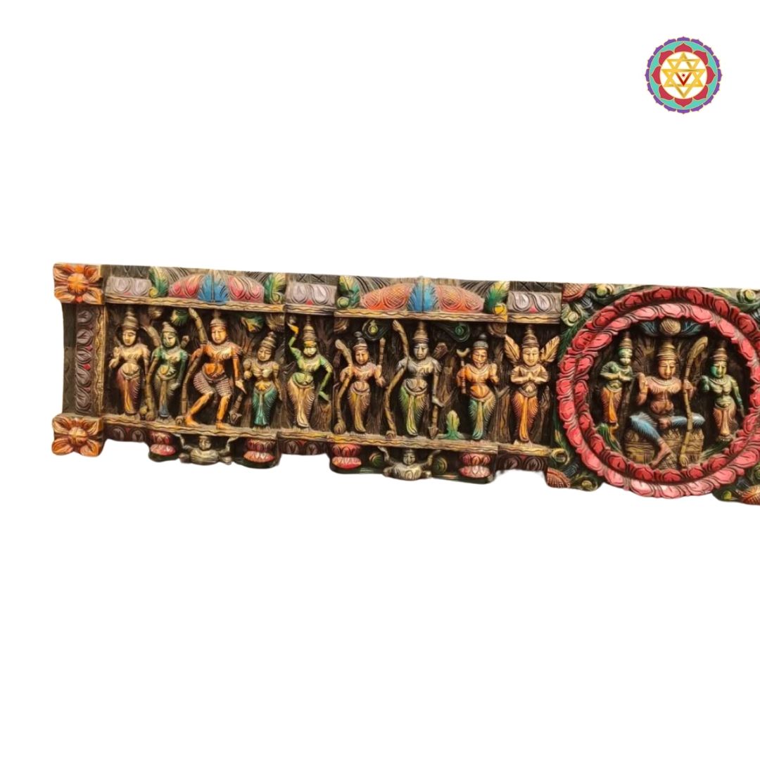 Garuda and Hanuman carvings on left side of Ram Leela panel