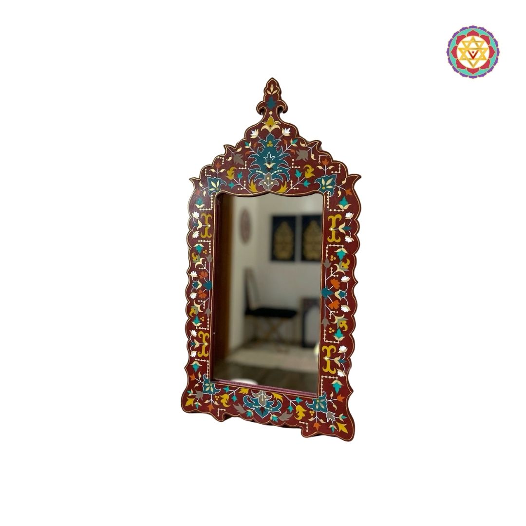 Angled interior view through the mirror frame