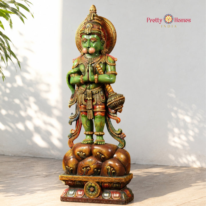 Woodcarved Hanuman statue on Mountain