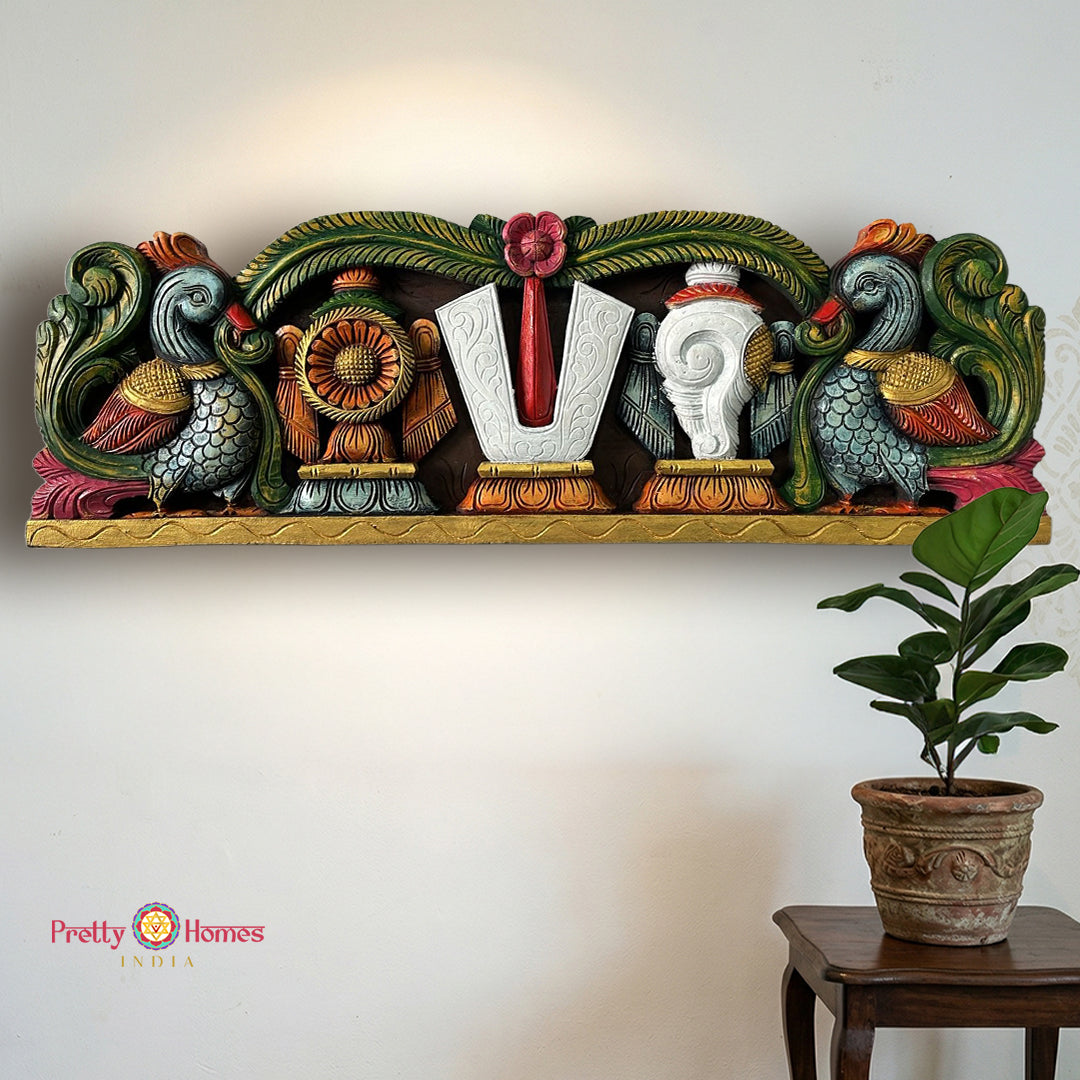 Graceful Multicolour Panel – Shankh Chakra with Annapakshi