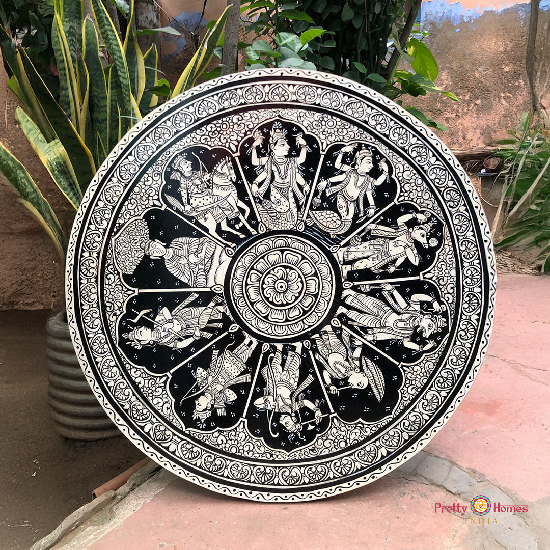 Pattachitra round wall plate depicting Dasavatara artwork in traditional style