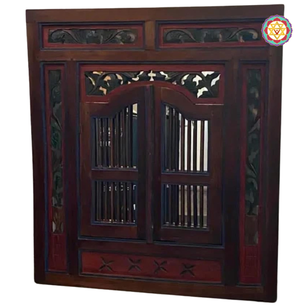 Side view showing three-dimensional panel depth