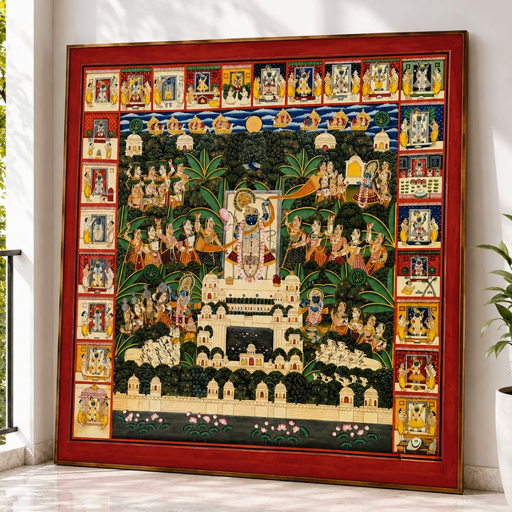 Shrinathji Darshan with Gopikas Pichwai