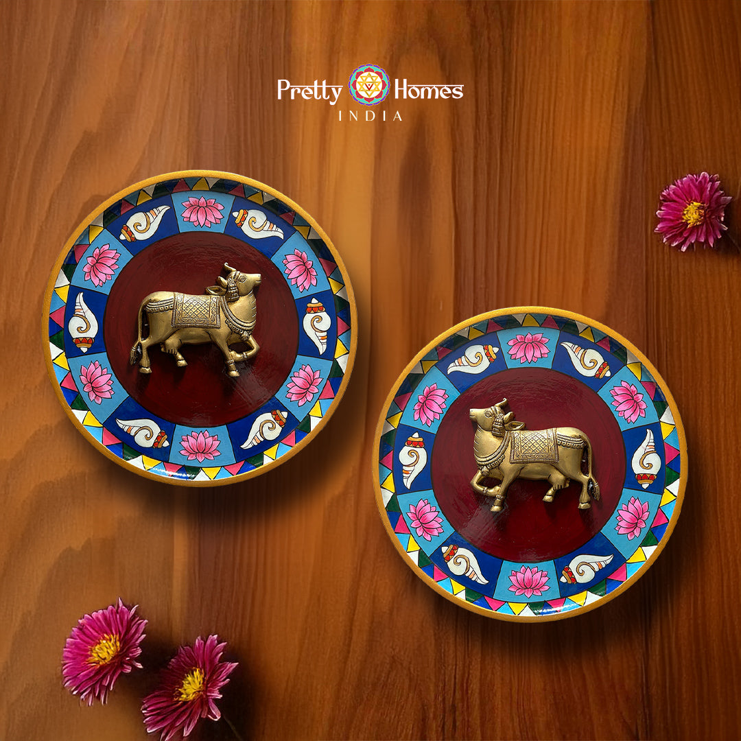 Regal Pichwai scene of Krishna with devotees, elephants, and lotus symbols representing royalty