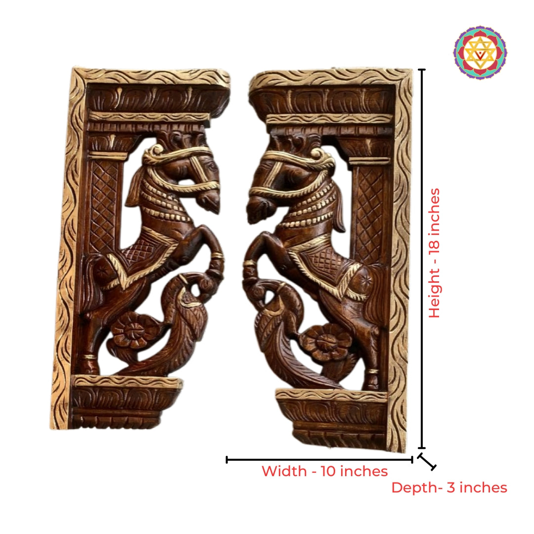 traditional horse wood wall art bracket